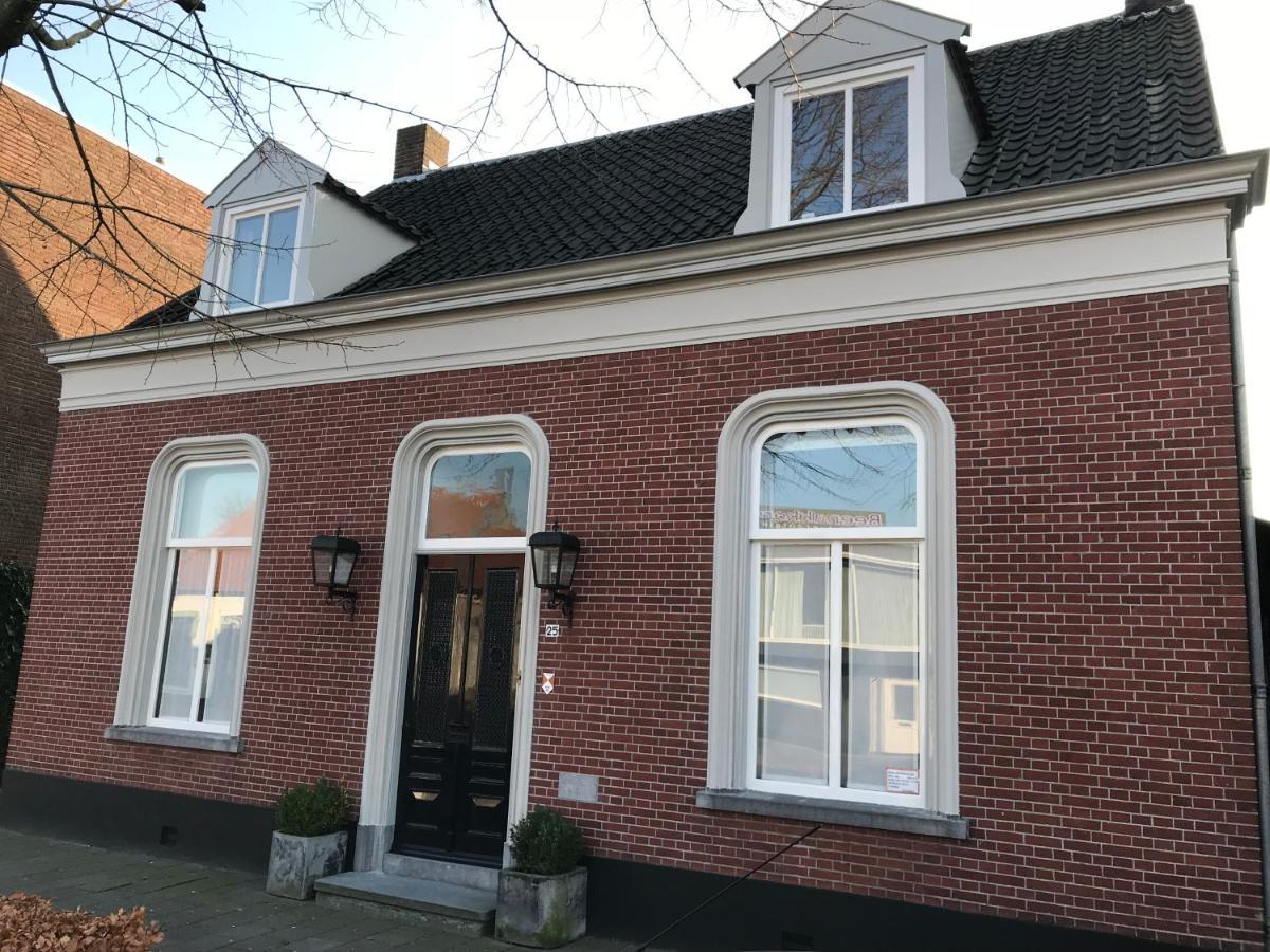 Zzzuite25 Bed & Breakfast Oosterhout  Exterior photo